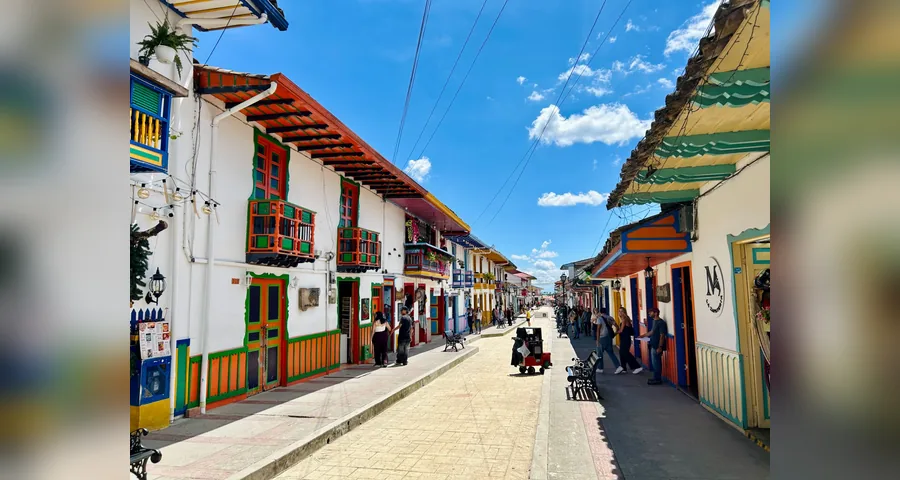Pueblos con Encanto
