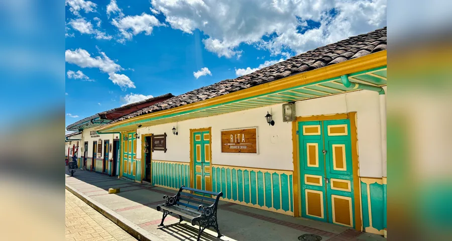 Pueblos con Encanto